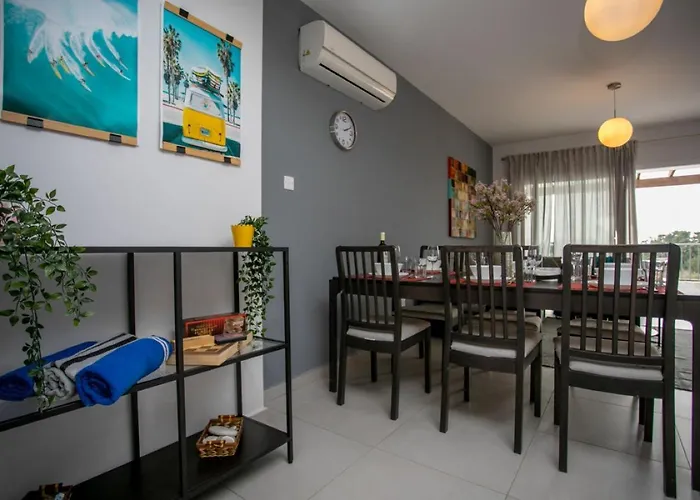 Lovely & Stylish! 3br Specious Penthouse-serenity Skyview Paphos