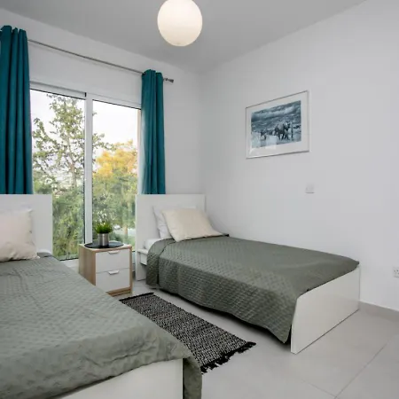 Daire Lovely & Stylish! 3br Specious Penthouse-serenity Skyview *