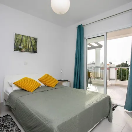 Daire Lovely & Stylish! 3br Specious Penthouse-serenity Skyview
