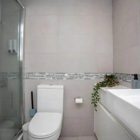 דירה Lovely & Stylish! 3br Specious Penthouse-serenity Skyview